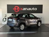 Usado Toyota Yaris Hybrid Comfort 116 HP (85 kW) 2022 Cinza SUV