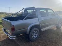 usado Toyota HiLux 4x4