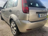 Usado Ford Fiesta 80 HP (58 kW) 2002 Sedan