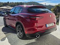 Usado Alfa Romeo Stelvio Super 180 HP (132 kW) 2017 Vermelho SUV