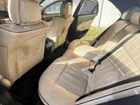 Usado Mercedes E300 204 HP (150 kW) 2015 Outra Sedan