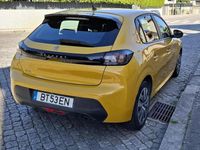 Usado Peugeot 208 Active 102 HP (75 kW) 2019 Amarelo Citadino