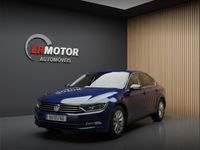 Usado VW Passat Highline 120 HP (88 kW) 2017 Azul Sedan