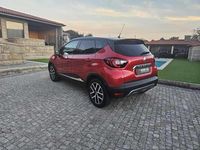 Usado Renault Captur 131 HP (96 kW) 2019 Vermelho SUV