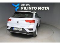 Usado VW T-Roc Style 110 HP (80 kW) 2022 Cinzento SUV