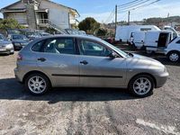 Usado Seat Ibiza 64 HP (47 kW) 2002 Cinzento Citadino