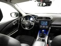 Usado Renault Kadjar Intens 140 HP (102 kW) 2022 Preto SUV
