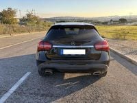 Usado Mercedes GLA180 Urban 109 HP (80 kW) 2017 SUV