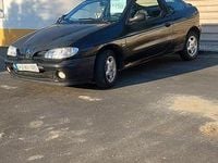 Usado Renault Mégane 90 HP (66 kW) 1996 Coupé