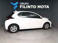 Usado Toyota Yaris Hybrid Comfort 115 HP (84 kW) 2024 Branco