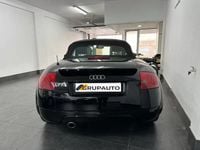 Usado Audi TT Roadster 150 HP (110 kW) 2003 Preto Cabrios