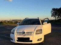 Usado Toyota Avensis 150 HP (110 kW) 2007 Cinzento Carrinha