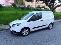 Usado Ford Transit 75 HP (55 kW) 2019 Branco Sedan