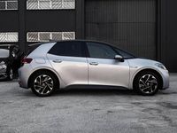 Usado VW ID.3 Pro 150 kW (204 HP) 2023 Cinzento platina Citadino