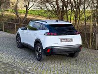 Usado Peugeot 2008 Allure 102 HP (75 kW) 2024 Branco SUV