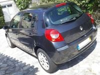 Usado Renault Clio III Dynamique 70 HP (51 kW) 2006 Sedan