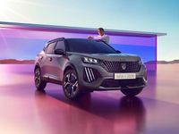 Usado Volvo XC40 Core 110 kW (150 HP) 2025 Azul SUV