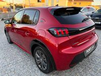 Usado Peugeot e-208 100 kW (136 HP) 2023 Vermelho Citadino