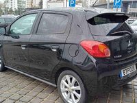 Usado Mitsubishi Space Star Intense 80 HP (58 kW) 2015 Preto