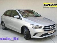 Usado Mercedes B180 Business 116 HP (85 kW) 2021 Cinza prata Monovolume