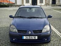 Usado Renault Clio II 80 HP (58 kW) 2002 Azul