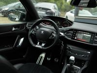 Usado Peugeot 308 SW 120 HP (88 kW) 2015 Branco Carrinha