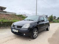 Usado Renault Clio II 75 HP (55 kW) 2002 Preto Citadino