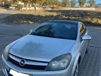 Usado Opel Astra GTC 90 HP (66 kW) 2006