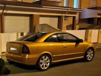 Usado Opel Astra Edition 125 HP (91 kW) 2000 Coupé