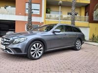 Usado Mercedes E220 All-Terrain Avantgarde 194 HP (142 kW) 2018 Cinza Carrinha