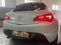 Usado Opel Astra 140 HP (102 kW) 2012 Branco Citadino