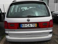 Usado VW Sharan 116 HP (85 kW) 2002 Cinzento Monovolume