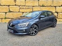Usado Renault Mégane IV Intens 115 HP (84 kW) 2022 Cinzento (metalizado) Citadino