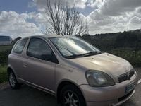 Usado Toyota Yaris 68 HP (50 kW) 1999