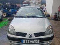 Usado Renault Clio II 75 HP (55 kW) 2003 Cinzento Citadino