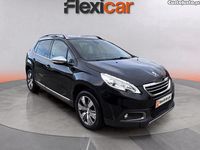 Usado Peugeot 2008 Allure 100 HP (73 kW) 2015 Preto SUV