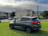 Usado Ford Fiesta ST-Line 100 HP (73 kW) 2018 Cinzento Citadino