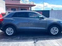 Usado VW T-Roc Style 110 HP (80 kW) 2021 Cinza escuro SUV