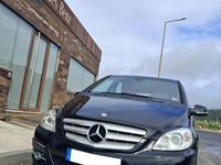 Usado Mercedes B180 109 HP (80 kW) 2009 Preto Monovolume