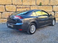 Usado Renault Laguna III Dynamique 150 HP (110 kW) 2012 Cinza Sedan