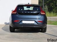 Usado Volvo V40 Kinetic 120 HP (88 kW) 2017 711  cinzento brilhante Carrinha