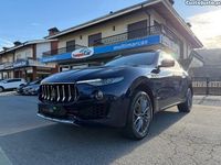 Usado Maserati Levante 275 HP (202 kW) 2018 Azul SUV