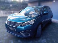 Usado Peugeot 5008 Active 130 HP (95 kW) 2019 Verde Monovolume
