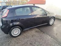 Usado Fiat Punto 90 HP (66 kW) 2011 Sedan