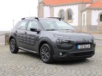 Usado Citroën C4 Cactus 100 HP (73 kW) 2015 Cinzento Citadino