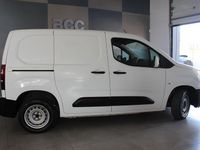 Usado Opel Combo Life Enjoy 75 HP (55 kW) 2021 Branco Sedan