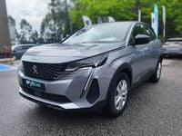 Usado Peugeot 3008 Active 130 HP (95 kW) 2024 Cinzento SUV