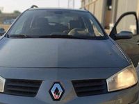 Usado Renault Mégane GrandTour 101 HP (74 kW) 2004 Cinzento Carrinha