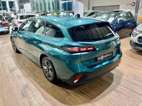 Usado Peugeot 308 Active 130 HP (95 kW) 2023 Verde Carrinha