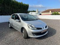 Usado Renault Clio II Dynamique 75 HP (55 kW) 2006 Cinza Citadino